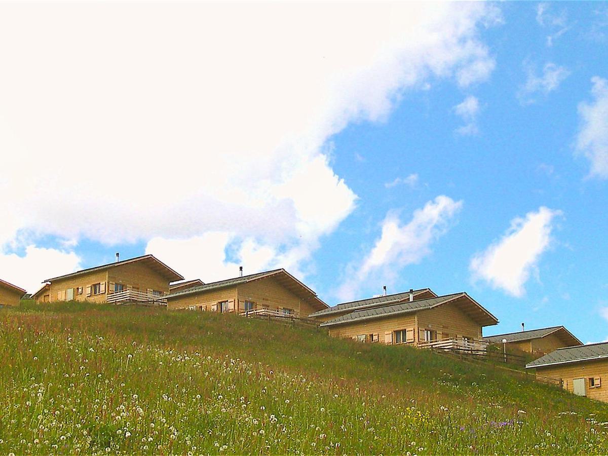 Holiday Home Komfort Aclas Maiensaess Resort-1 By Interhome Urmein Esterno foto