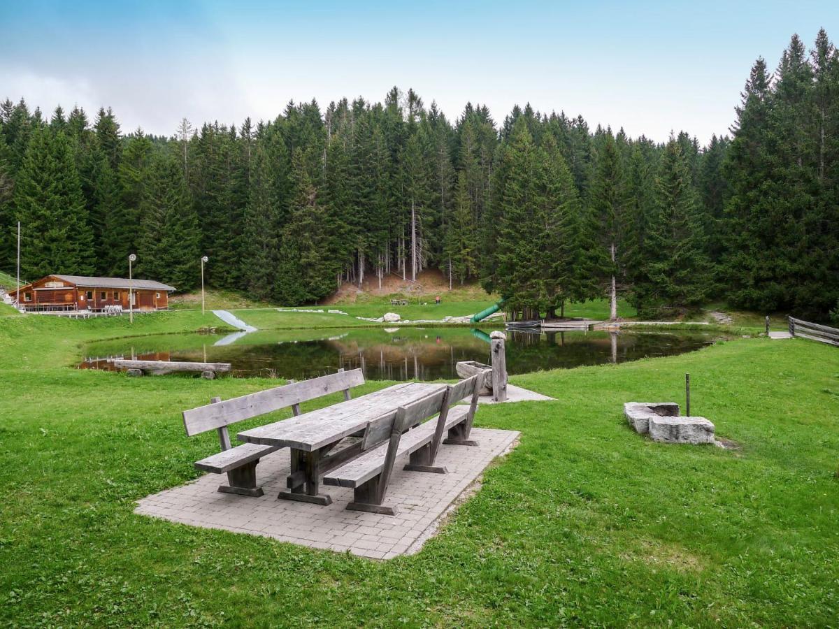 Holiday Home Komfort Aclas Maiensaess Resort-1 By Interhome Urmein Esterno foto