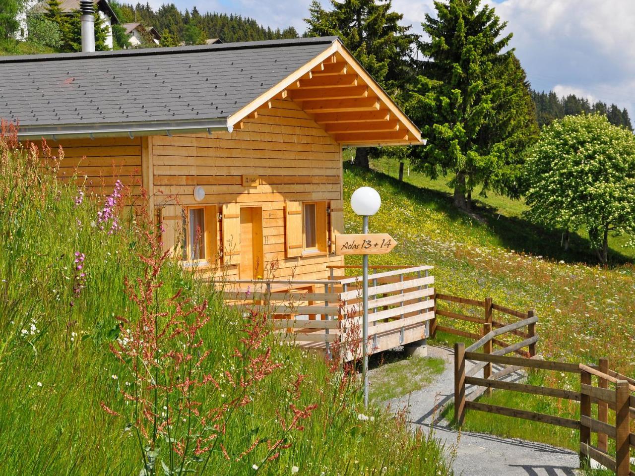 Holiday Home Komfort Aclas Maiensaess Resort-1 By Interhome Urmein Esterno foto